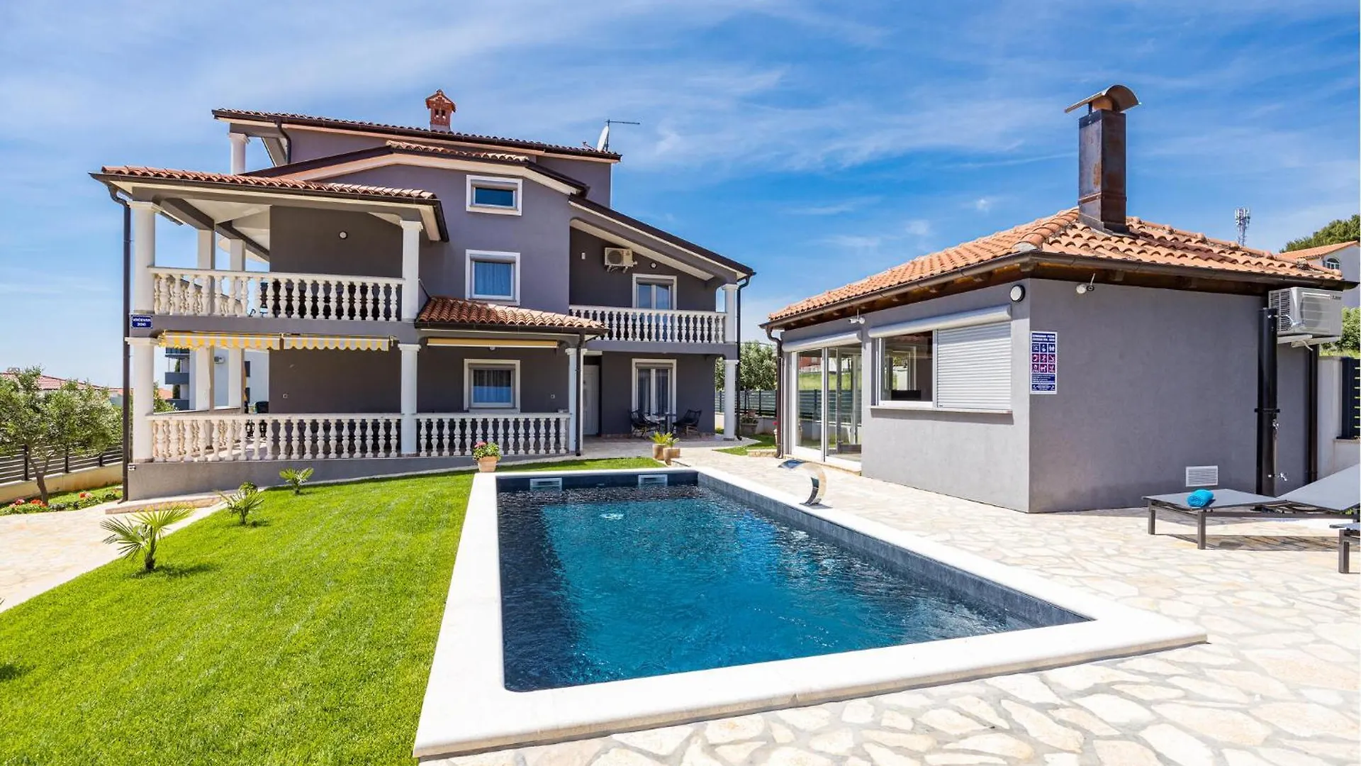 1 Bedroom Stunning Apartment In Medulin