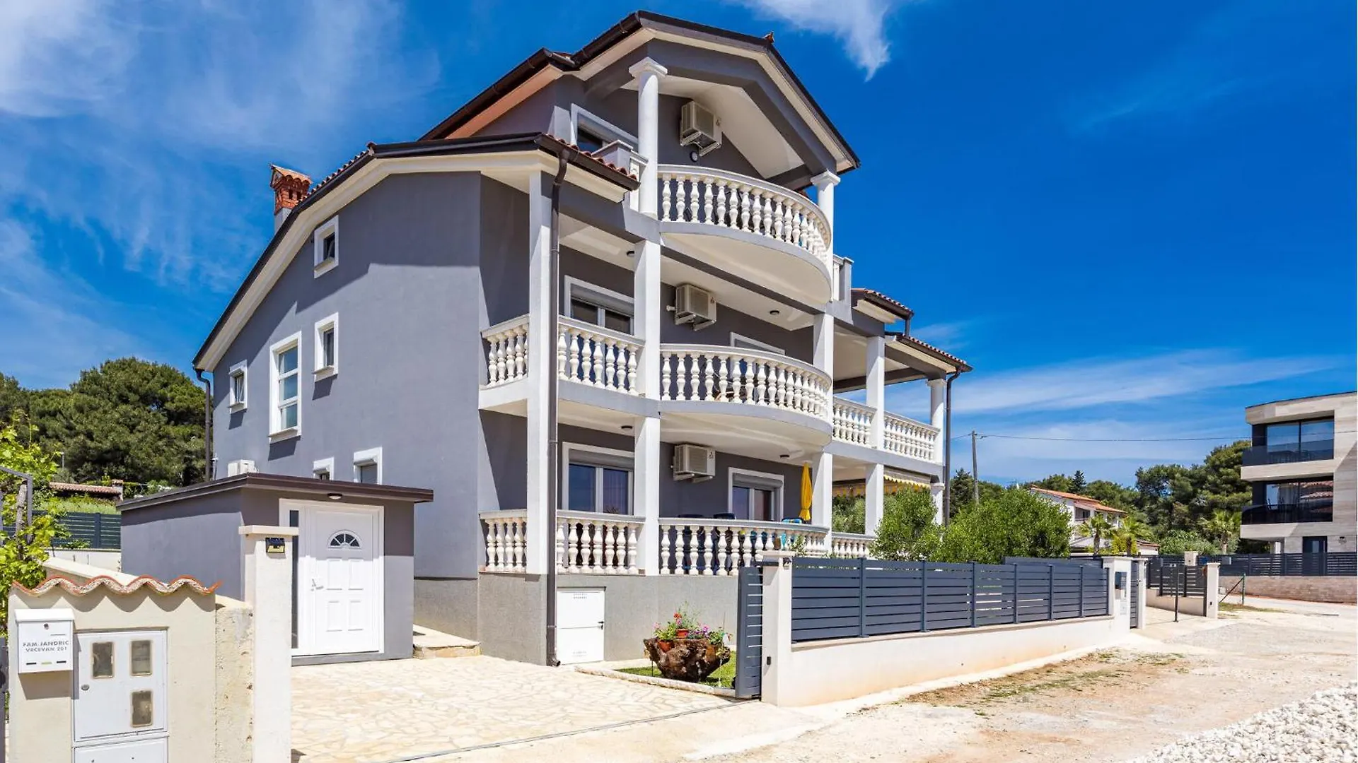 1 Bedroom Stunning Apartment In Medulin Croatia