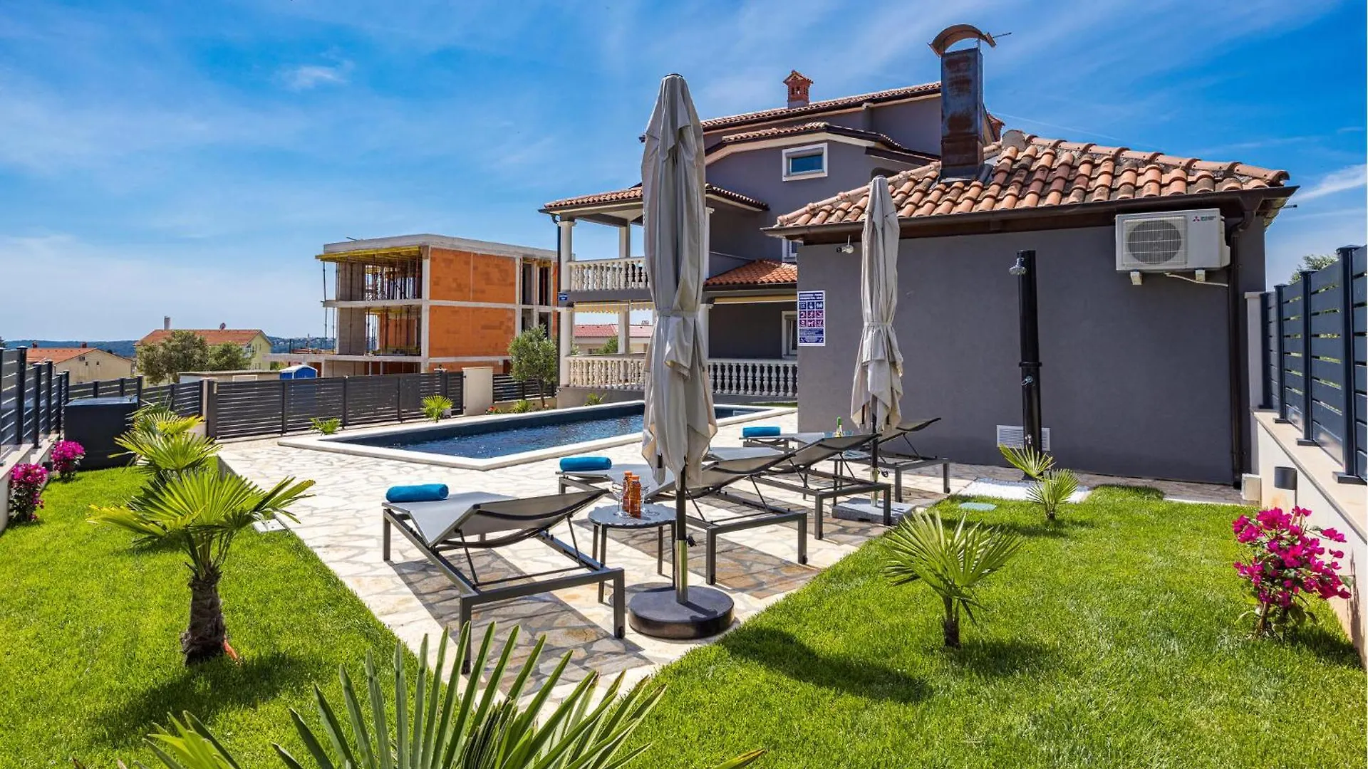 1 Bedroom Stunning Apartment In Medulin 0*,